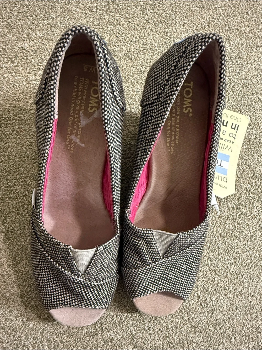 TOMS Stella cork wedge heel size 5 brown gold herringbone tweed peep toe